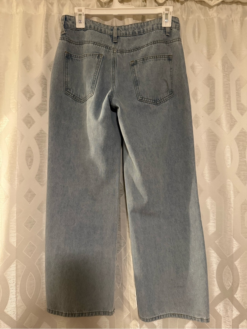 Edikted Petite Raelynn Washed Low Rise - Picture 2 of 3